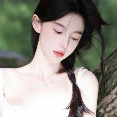 尤物争春 在线观看